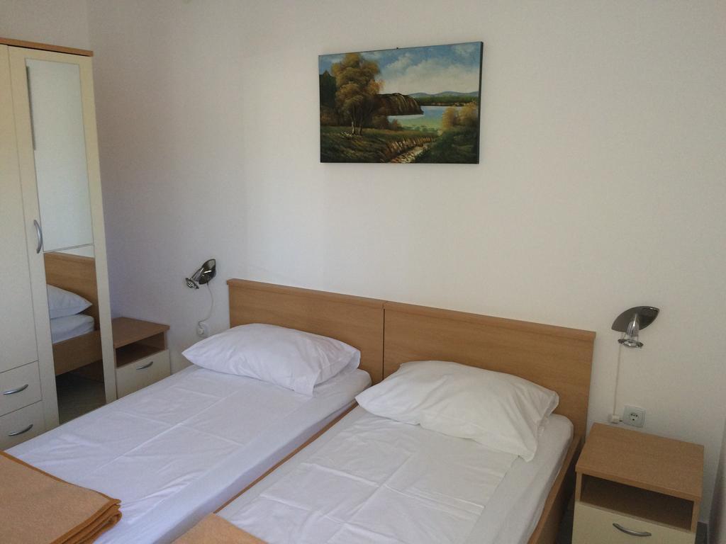 Apartment Kolundzic Новий Винодольський Екстер'єр фото