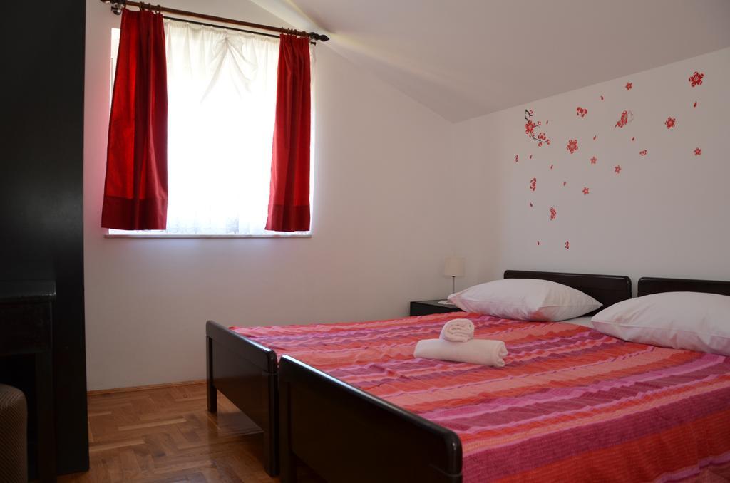 Apartment Kolundzic Новий Винодольський Екстер'єр фото