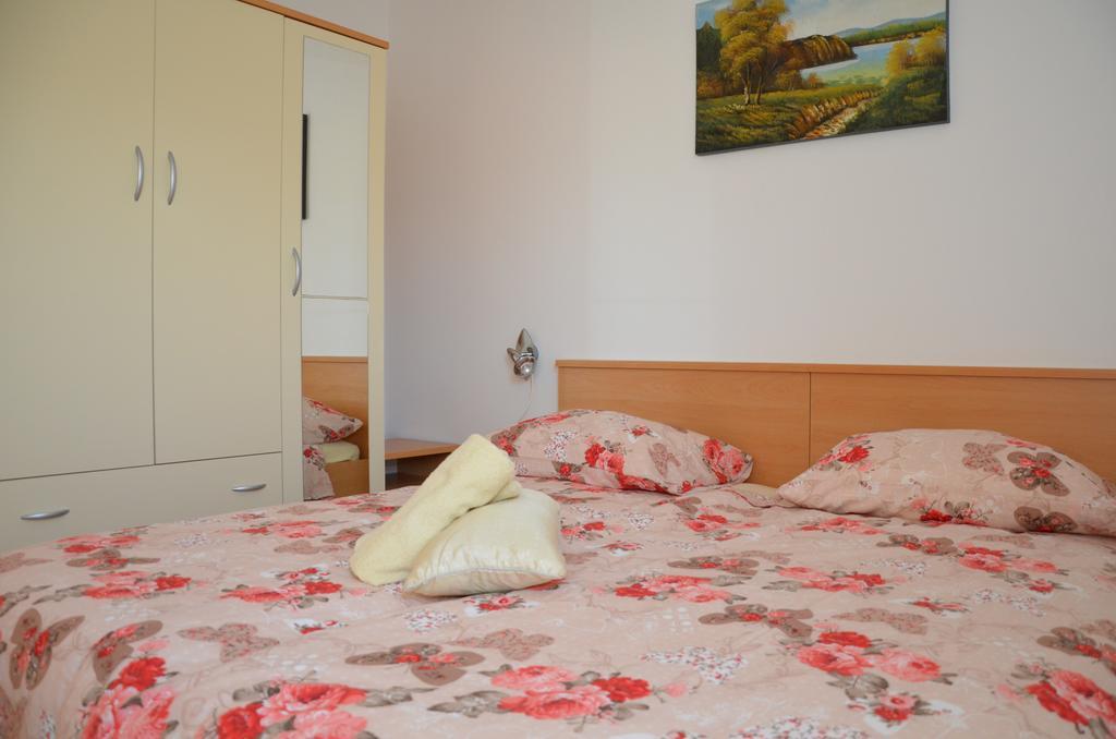 Apartment Kolundzic Новий Винодольський Екстер'єр фото